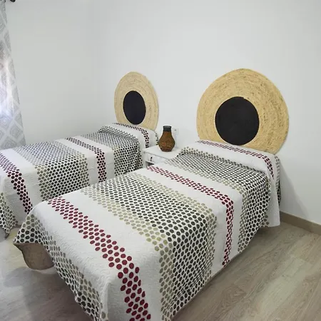 Atico Aguayos Con Parking Gratis Apartment *