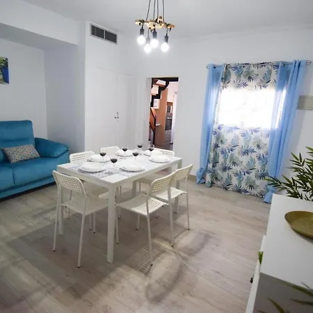 Atico Aguayos Con Terraza Y Cuatro Dormitorios. Apartment Cordoba