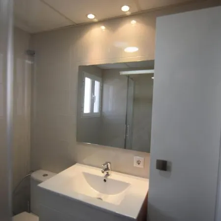Atico Aguayos Con Terraza Y Cuatro Dormitorios. Apartment *