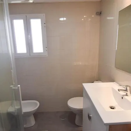 Atico Aguayos Con Terraza Y Cuatro Dormitorios. Cordoba