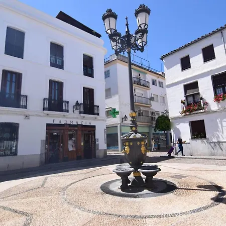 Atico Aguayos Con Terraza Y Cuatro Dormitorios. *